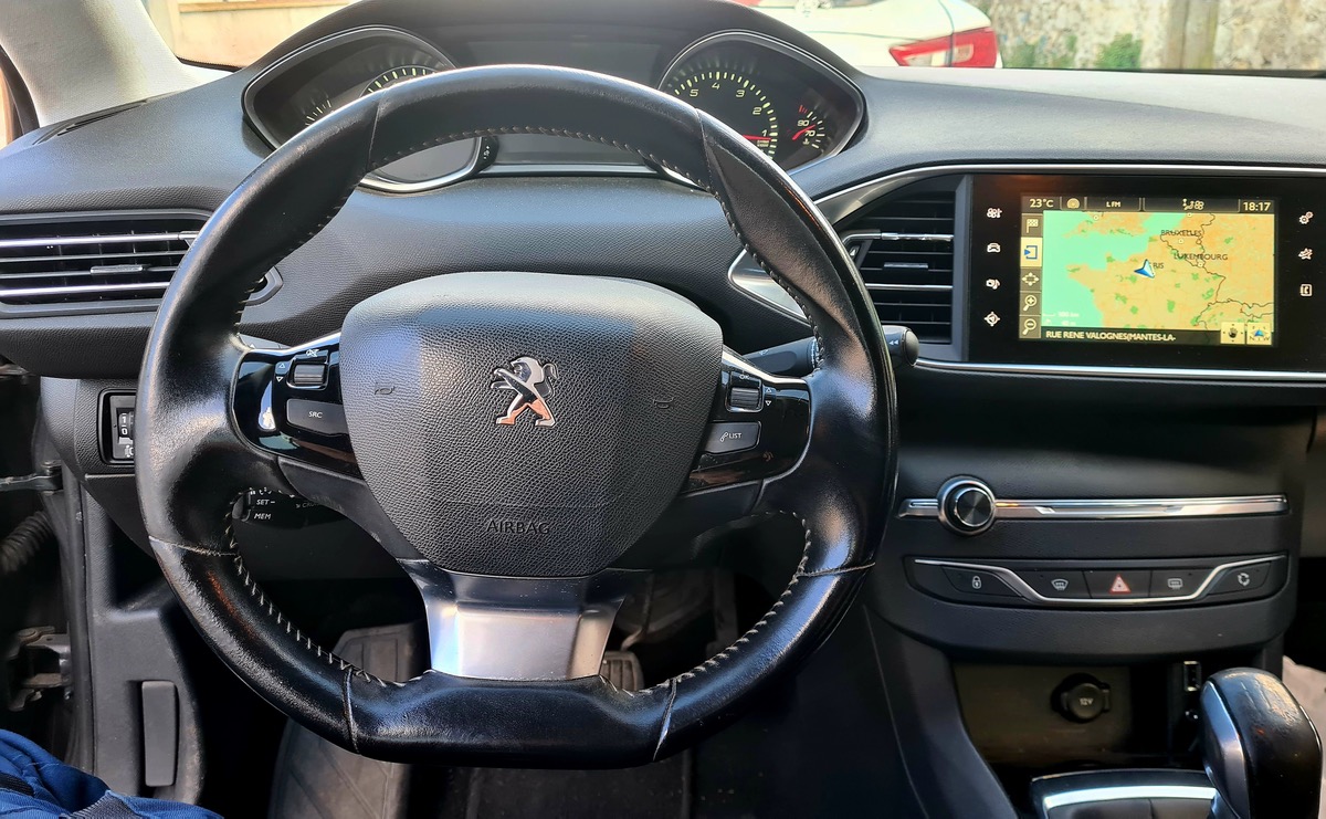 Peugeot 308 1.2 vti