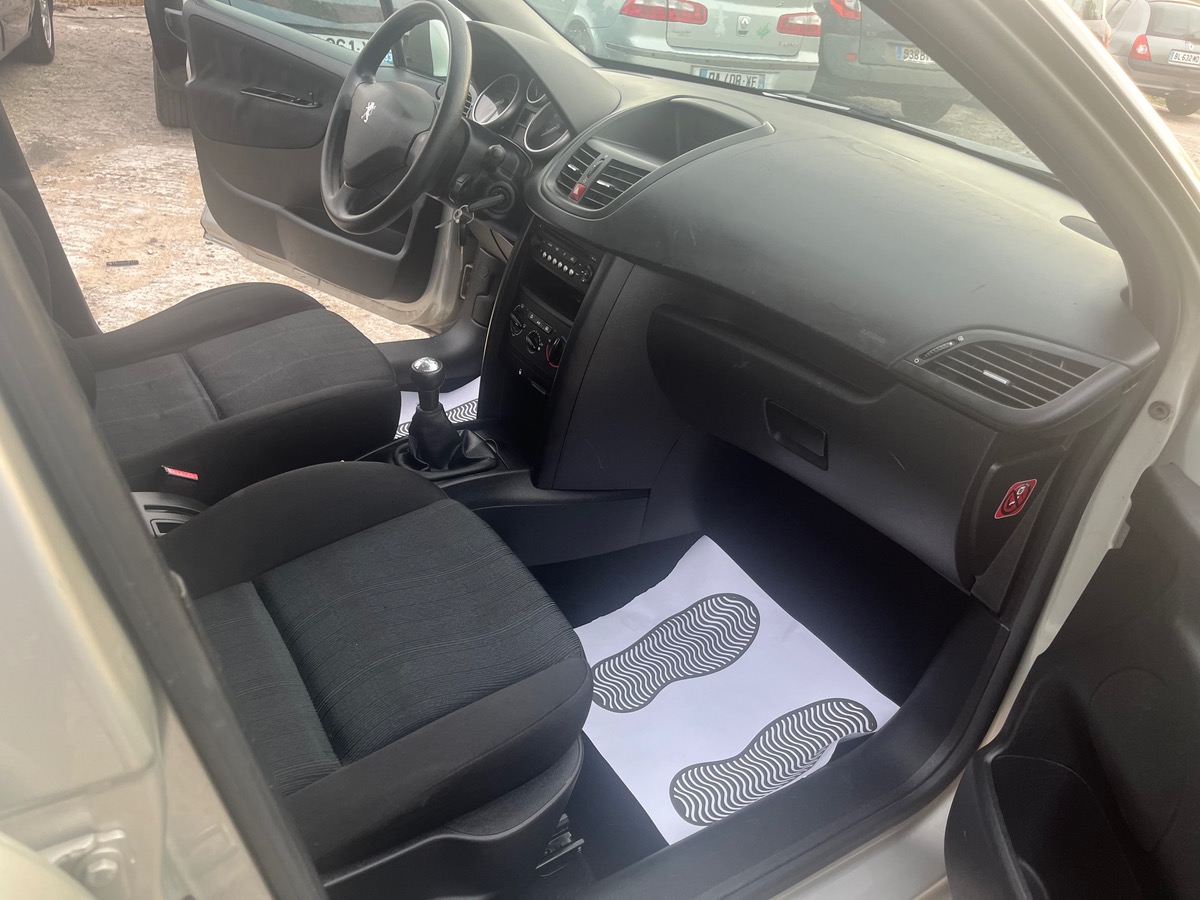 Peugeot 207 1.4 hdi
