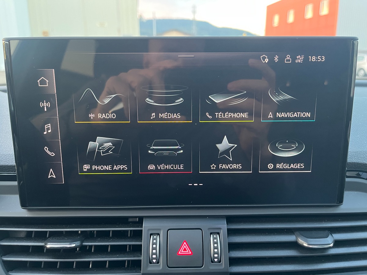 Audi Q5 Sportback 40 TDI 204ch QUATTRO S TRONIC 7 Sline, TOIT OUVRANT, SIEGES CHAUFFANT, MATRIX LED