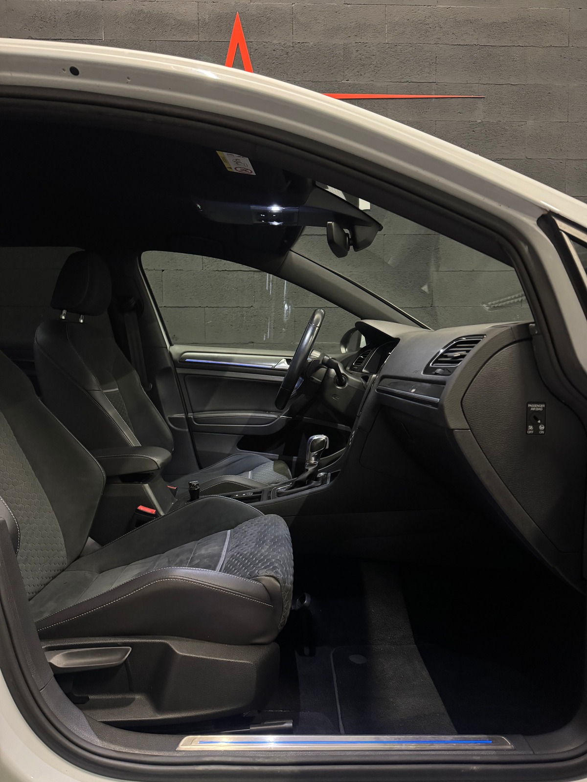 Volkswagen Golf VII GTE 1.4 TSI 204ch DSG7 ORYX WEISS