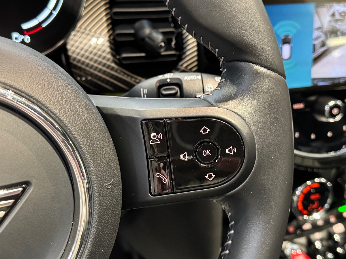 Mini Mini (F56) COOPER 136CV RESOLUTE ÉDITION TOIT OUVRANT 1ERE MAIN f
