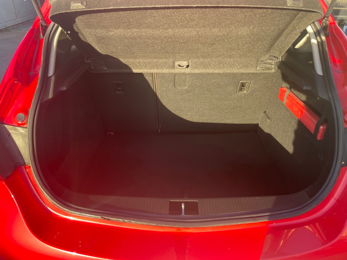 Opel Astra 1.6 turbo 180 sport