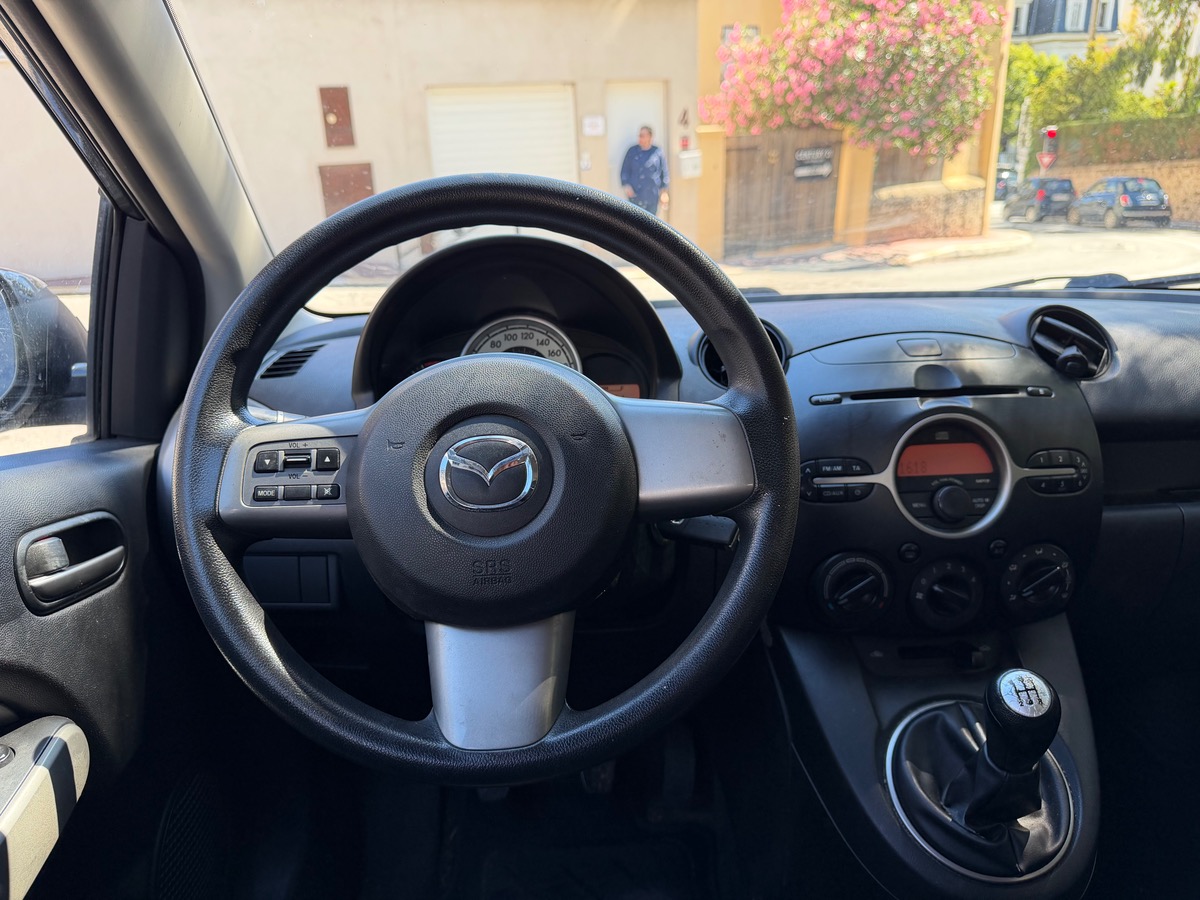 Mazda 2 1.3 i 75 CV / Clim / 5 Portes / Moteur à Chaine / Embrayage Neuf