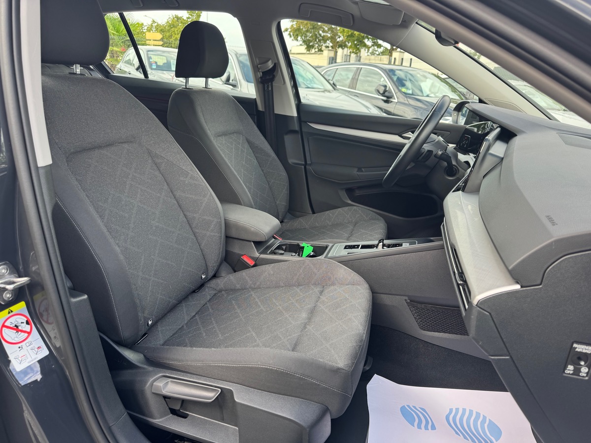 Volkswagen Golf 1.0 TSI 110CH LIFE BVA / 1 ÈRE MAIN