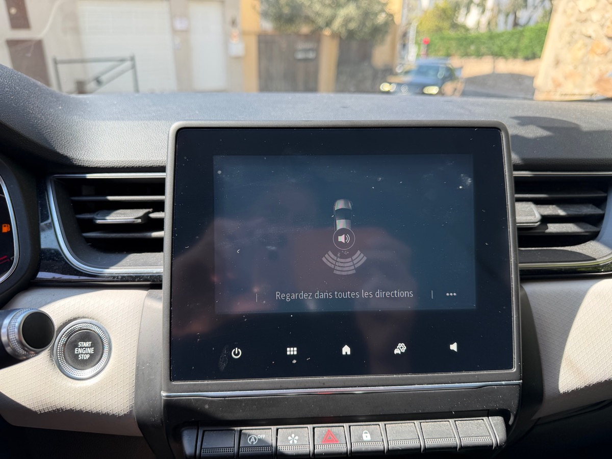 RENAULT Captur TCE 100 CV / CarPlay / Jantes Intens / Phase 2