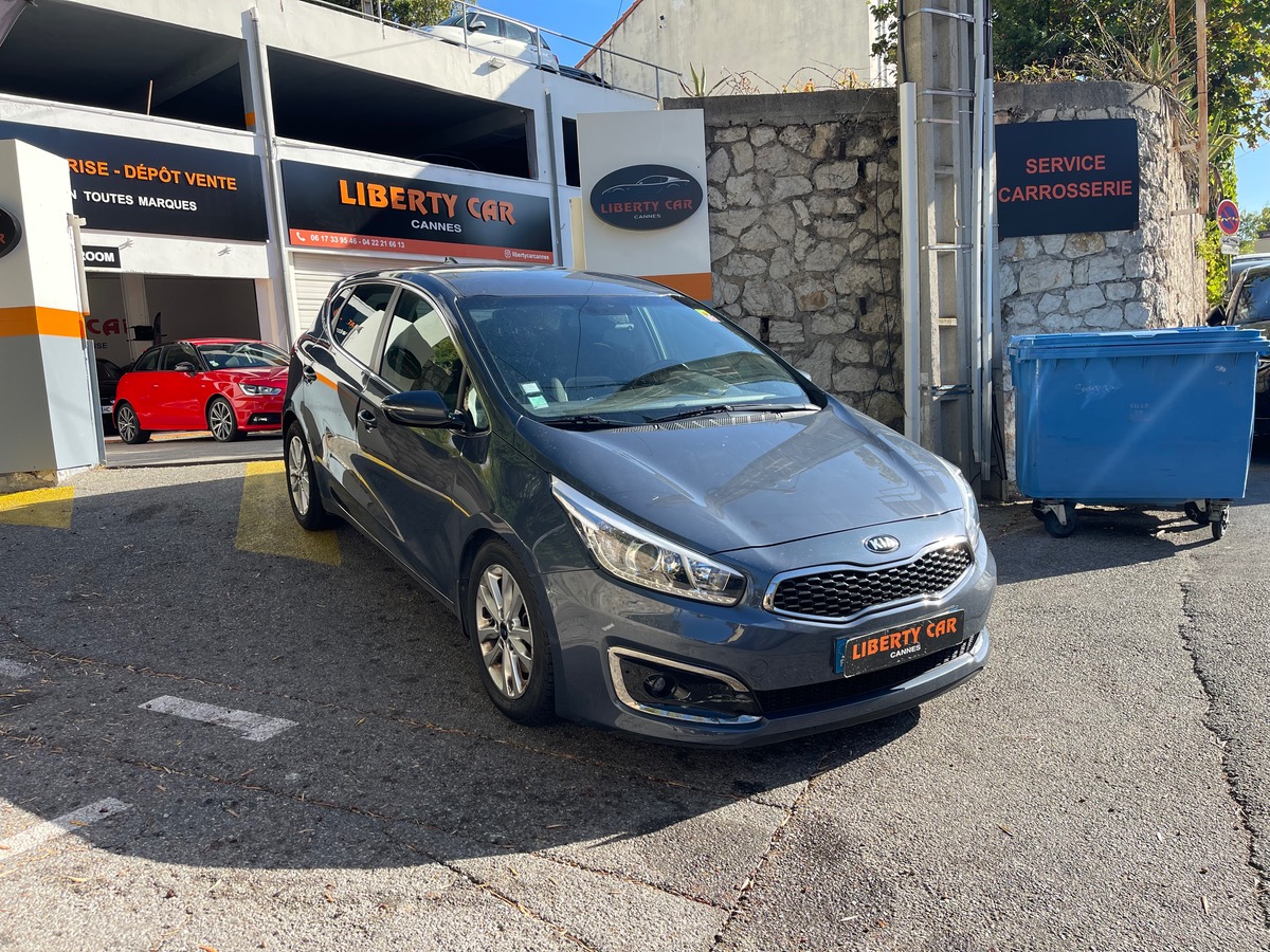 Kia Ceed 1.6 GDI 135 CV / Phase 2 / CarPlay / Caméra / GPS / Km Réel / Boite Auto