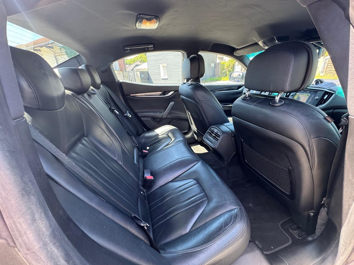 Maserati Ghibli 3.0 V6 Diesel 275 ZF8 - GARANTIE - Révisé