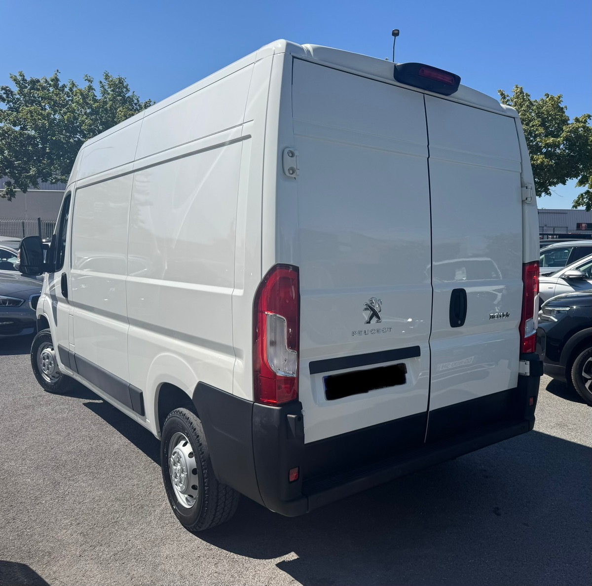 Peugeot Boxer L2H2 2.2 BHDI 120CH PREMIUM PACK