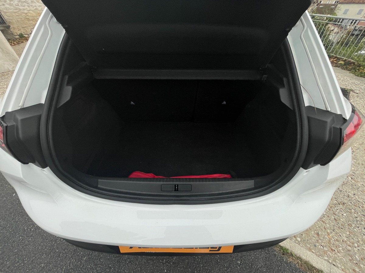 Peugeot 208 1.2 Puretech 75-  Finition Active Business - Historique Complet