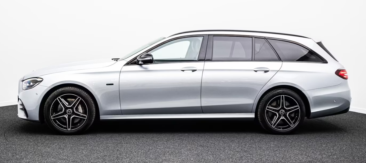 Mercedes-Benz Classe E Break 300 de 194+122ch AMG Line 9G-Tronic/Caméra 360/Aff Tête Haute