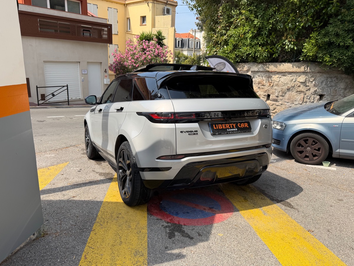 LAND ROVER EVOQUE 2.0 D 150 CV R DYNAMIC / Toit Ouvrant / Meridian / Pack Black / Jantes Noires
