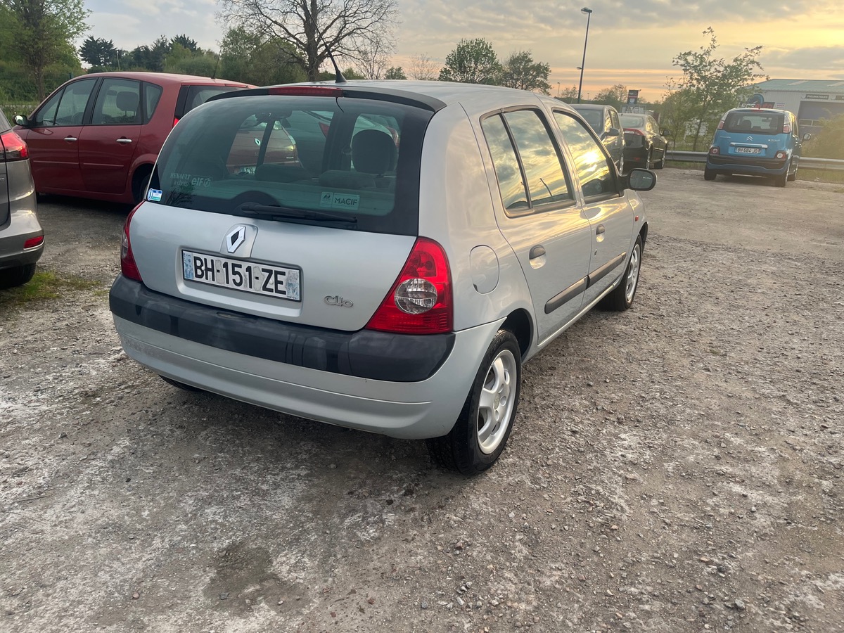 RENAULT Clio 1.4I 16V