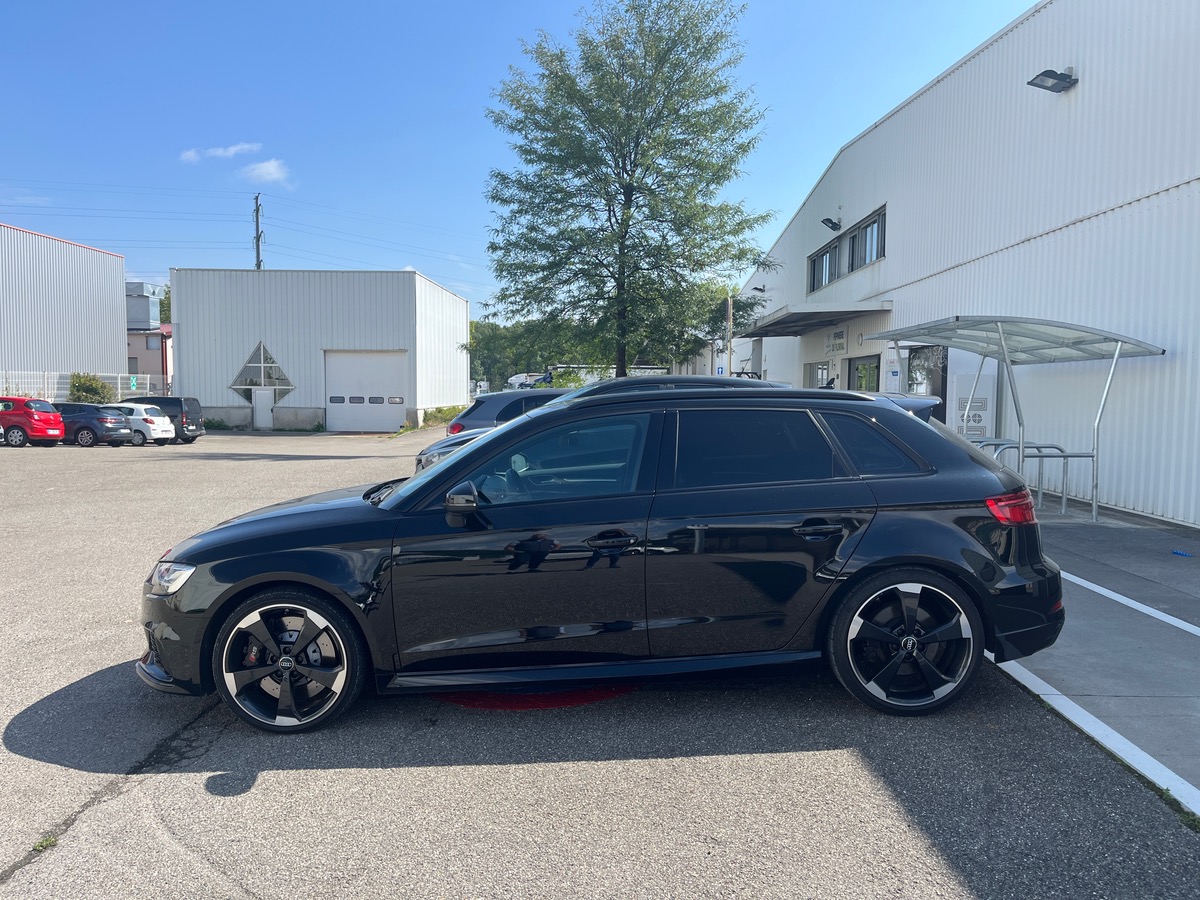 Audi RS3 SPORTBACK 2.5 TFSI 400 QUATTRO S TRONIC, Suivi complet, Toit panoramique, Matrix LED, B&O