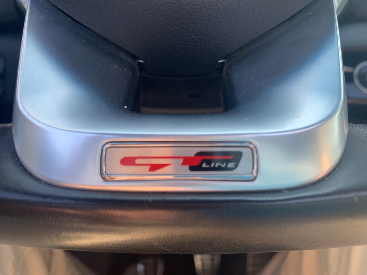 Kia Sportage 136 | GT LINE | Toit panoramique | Caméra recul | GPS | Régulateur vitesse | Attelage