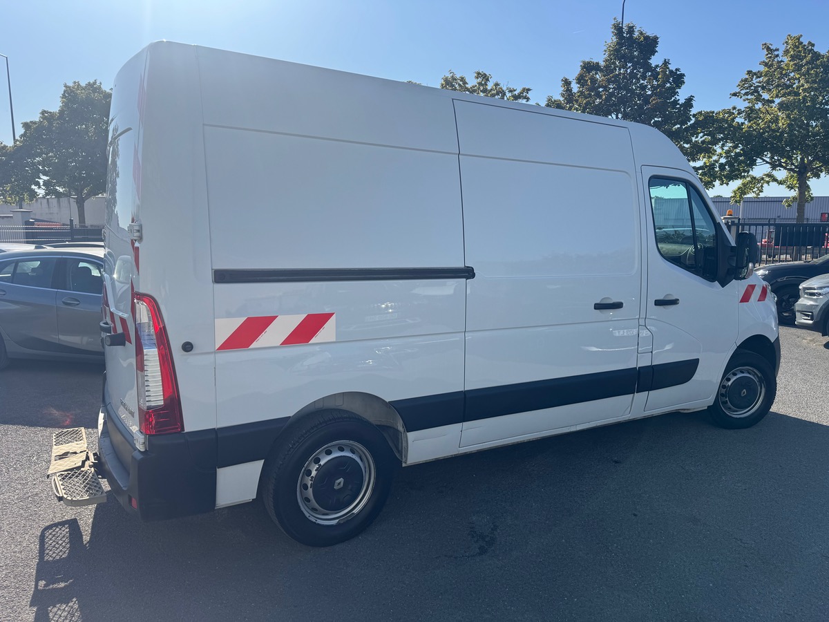 RENAULT Master L2H2 2.3 BDCI 130CH GRAND CONFORT + ATTELAGE