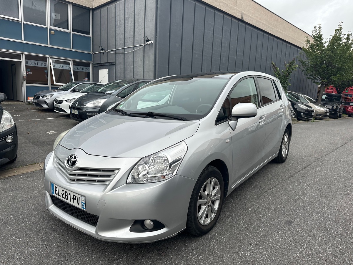Toyota Verso D-4D 126 CH 4XCARTE 