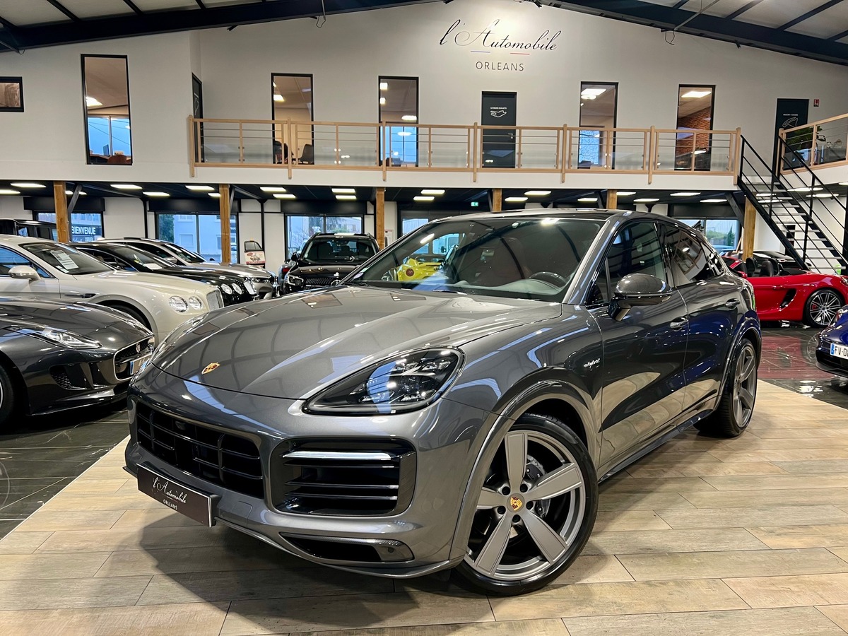 Porsche Cayenne Coupé III E-HYBRID 3.0 V6 462 PDK8 FR Carbone int/ext  - Burmester