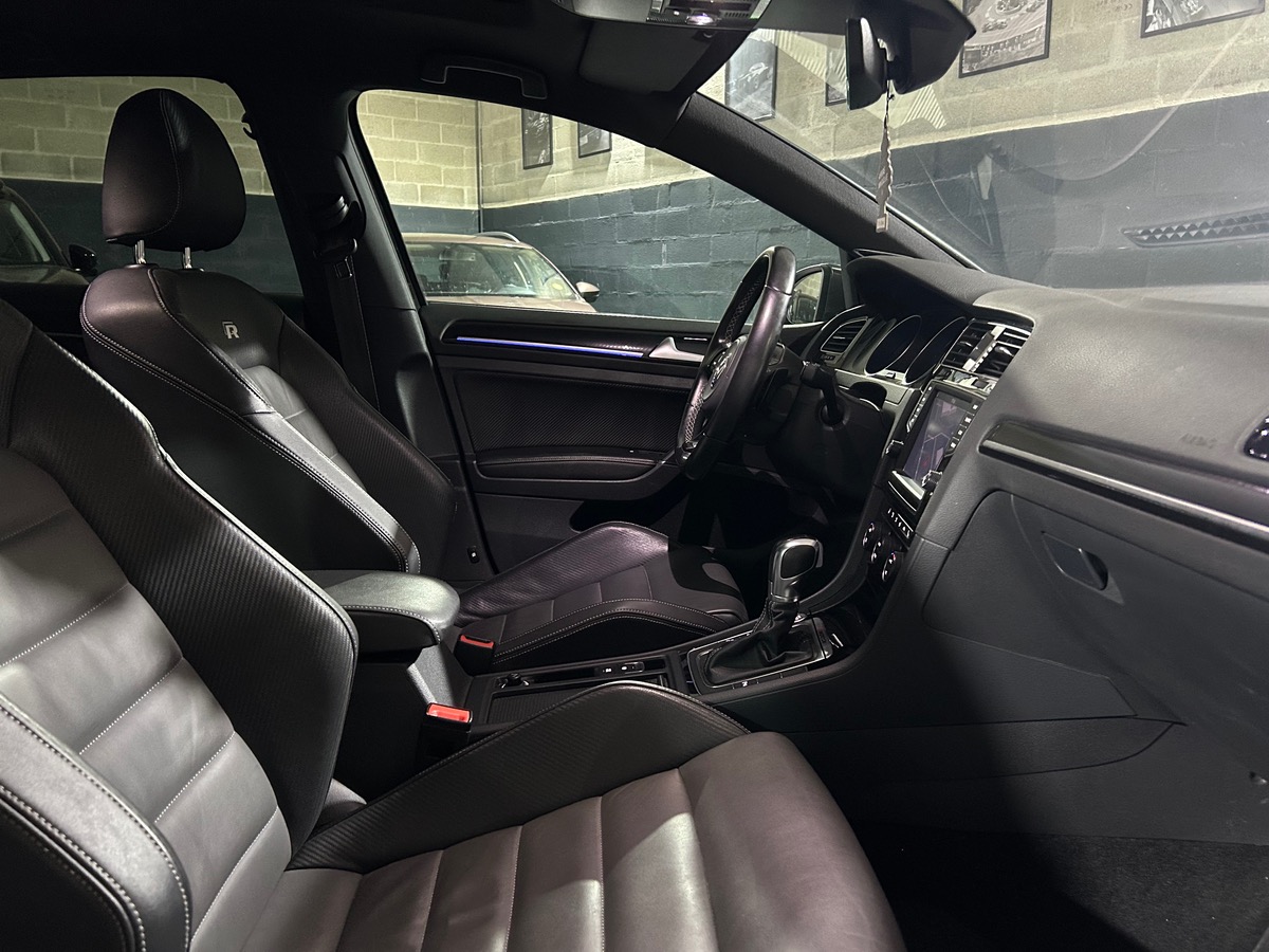 Volkswagen Golf 7R 2.0 300