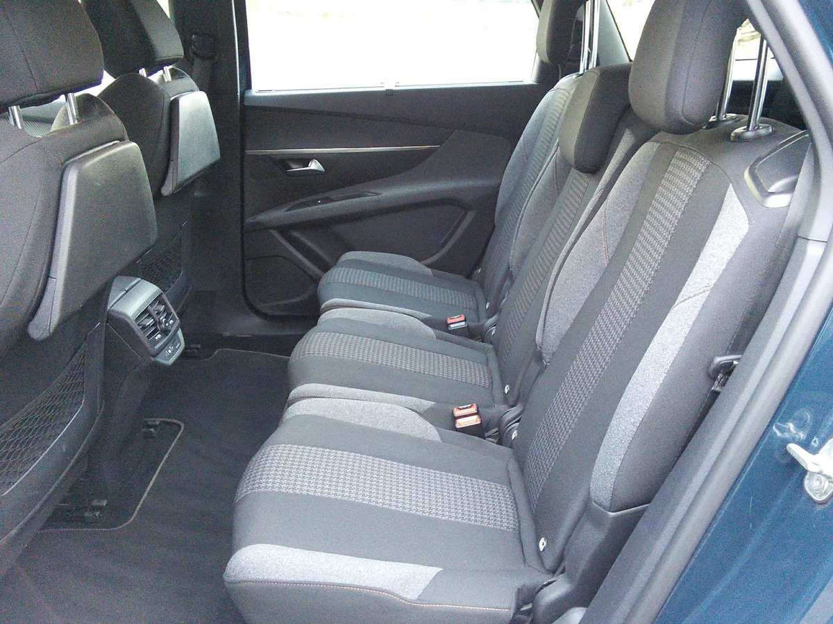 Peugeot 5008 1.5 BleuHDI EAT8 130 ACTIVE PACK 7 PLACES - Première main