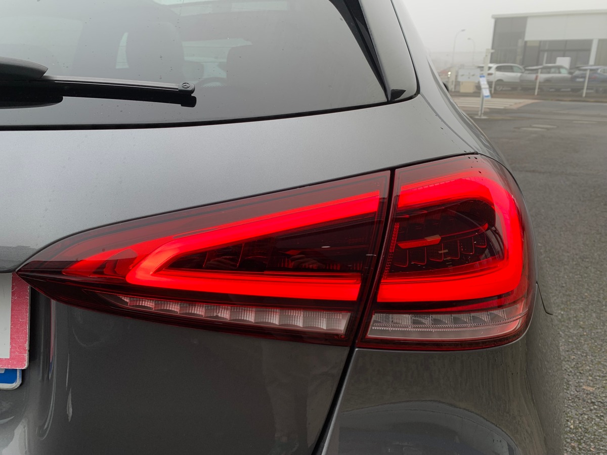 Mercedes-Benz Classe A 116 ch | Progressive line | Pack Sport Black | Pack Premium Plus | Toit pano