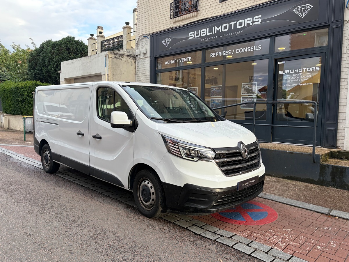 RENAULT Trafic