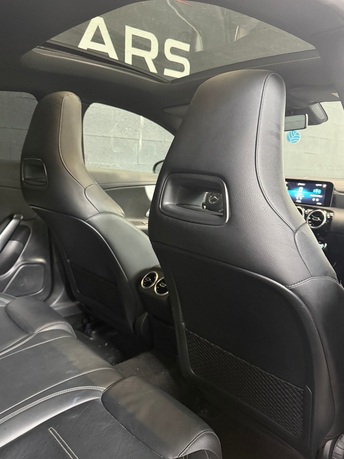 Mercedes Benz CLA 180D AMG LINE