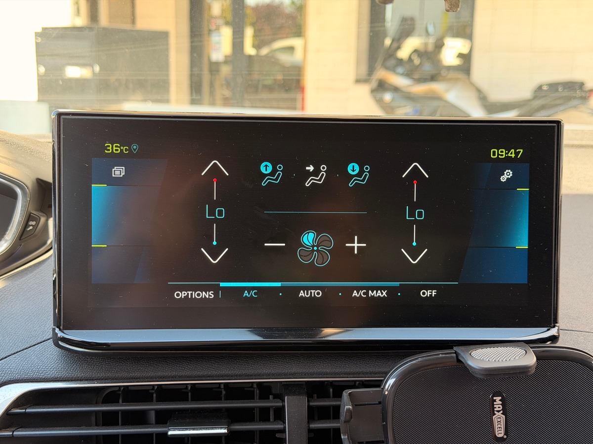 Peugeot 3008 Allure Phase 2 1.6 THP 225 Hybrid e-EAT8 180 cv - Virtual cockpit