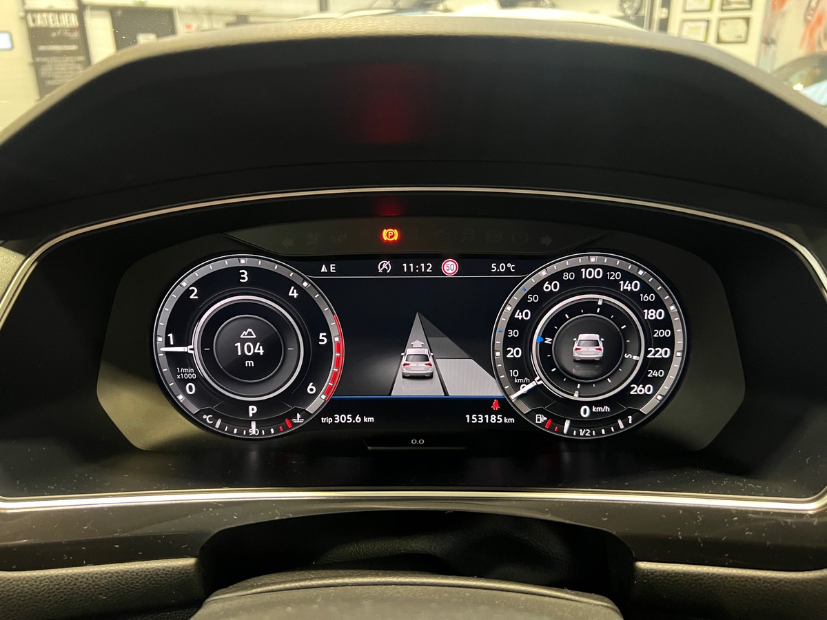 Volkswagen Tiguan Allspace 7 pl 2.0 TDi 150 Carat DSG7 /Toit pano/attelage/