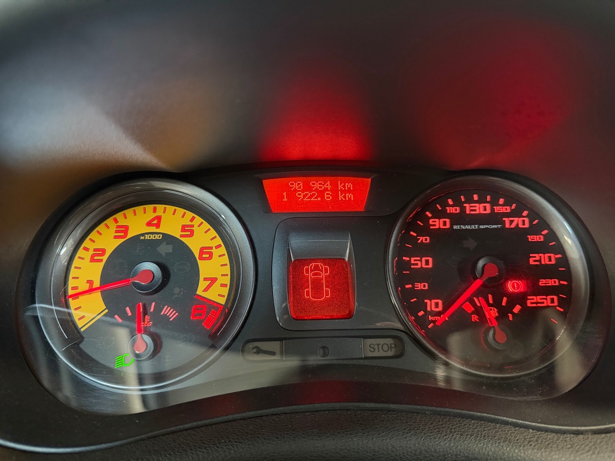 RENAULT Clio III RS LIGNE AKRAPOVIC