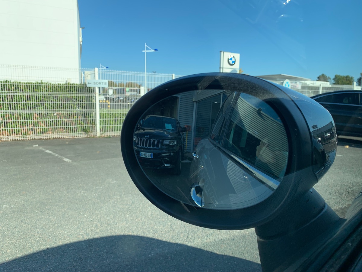 Mini Countryman 136 ch | Cooper Essential | Radars de stationnement avant / arrière | JA 18" design