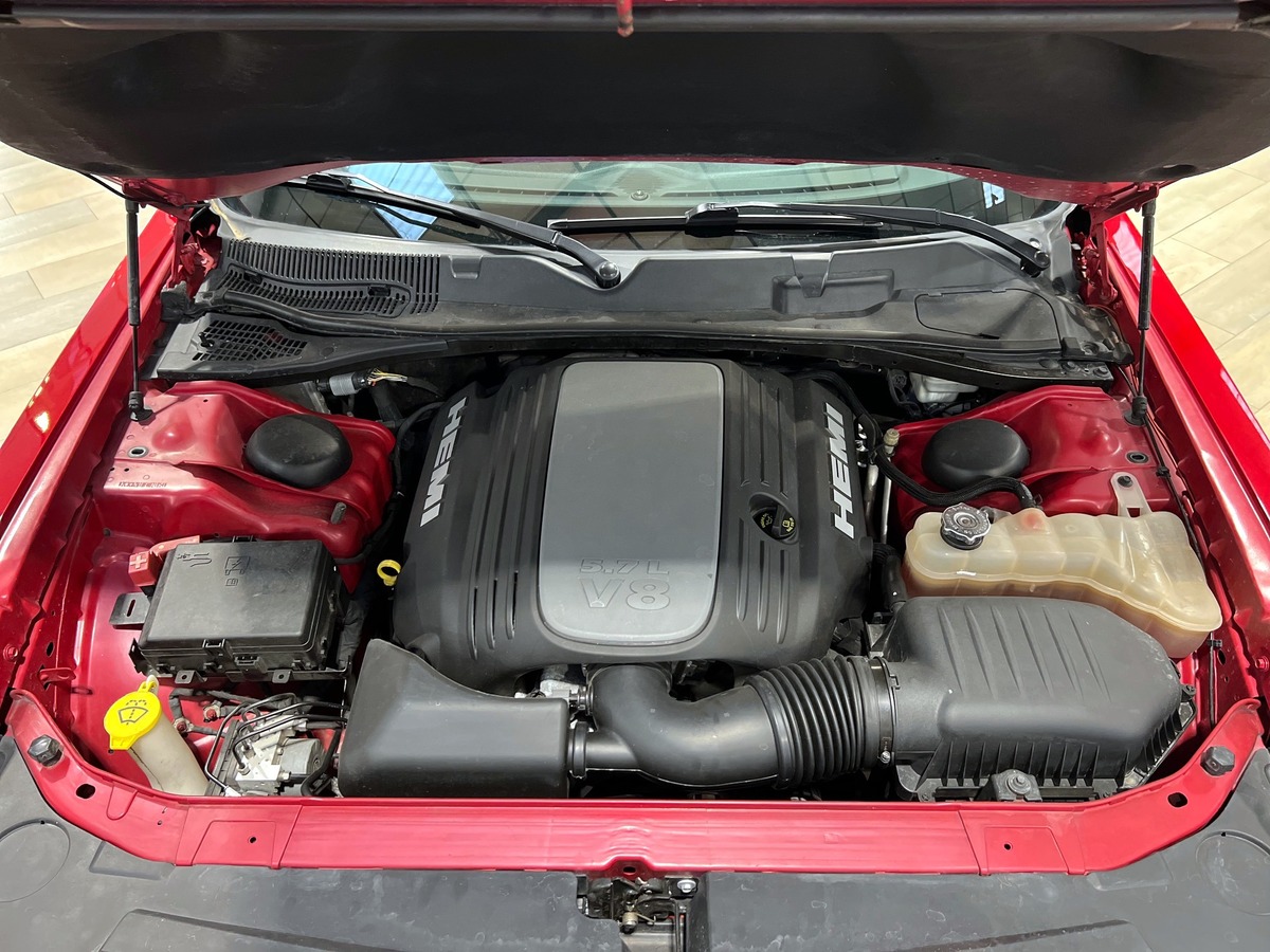 Dodge Challenger V8 HEMI 5.7 371  R/T PLUS TO