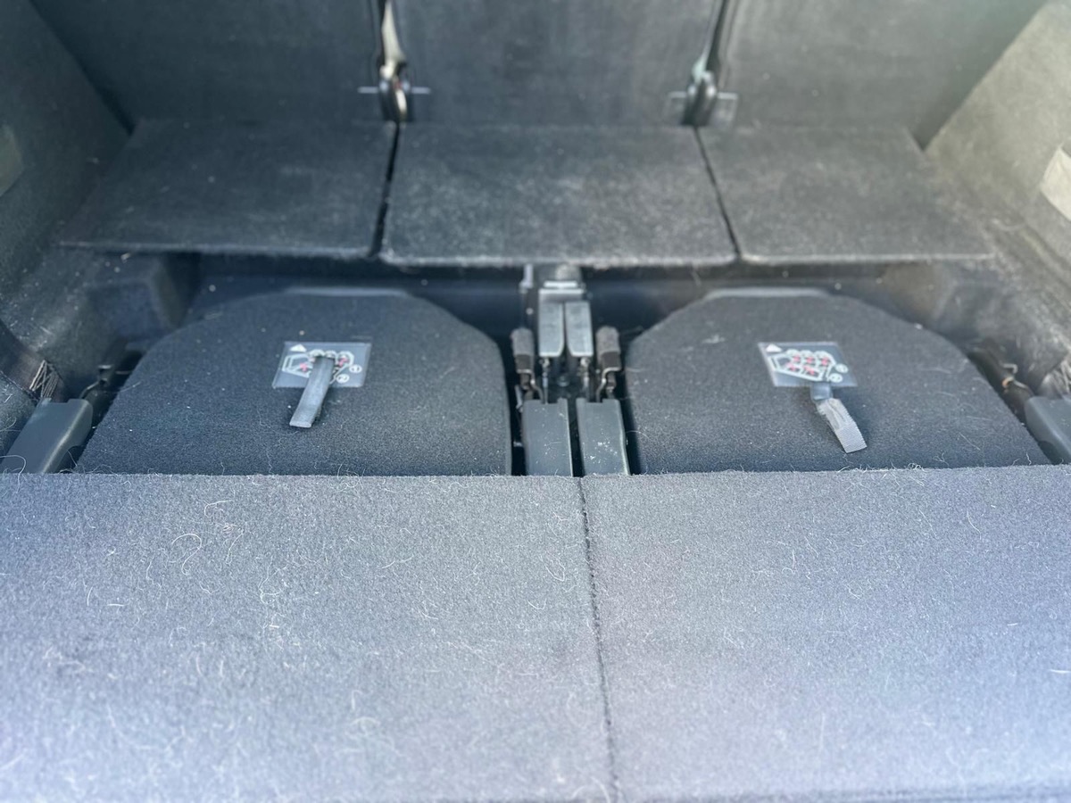 Citroën Grand C4 Picasso 1.6 e-HDI 115 CV 7 place 4XCBLEUx