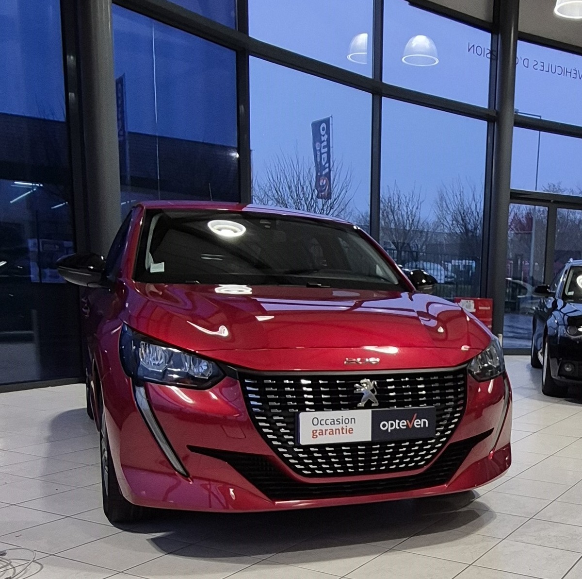 Peugeot 208 1.2 PURETECH 100 S&S EAT8