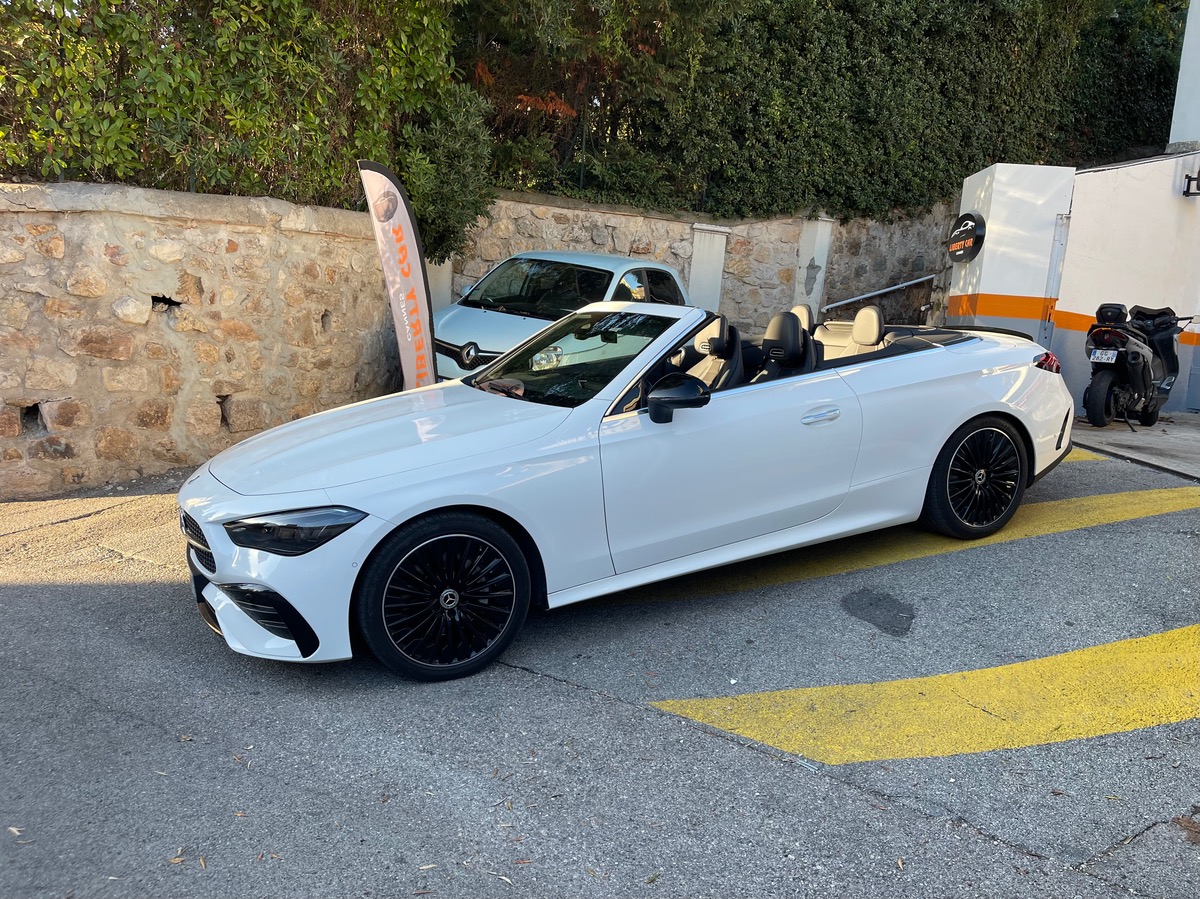 Mercedes Benz CLE Cabriolet 200 i 4 MATIC /AMG Line / Garantie Mercedes / jantes Noir /Pack Black