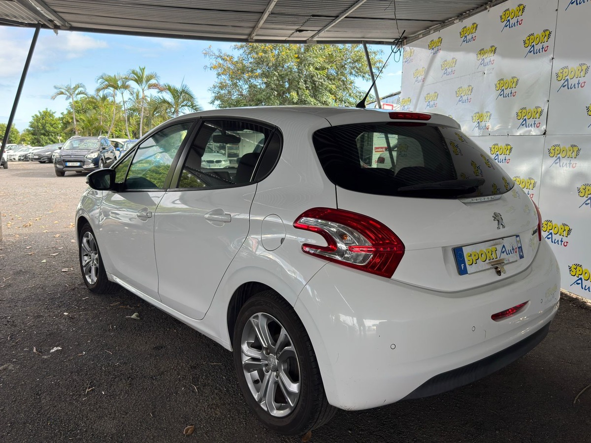 Peugeot 208 1.4 hdi