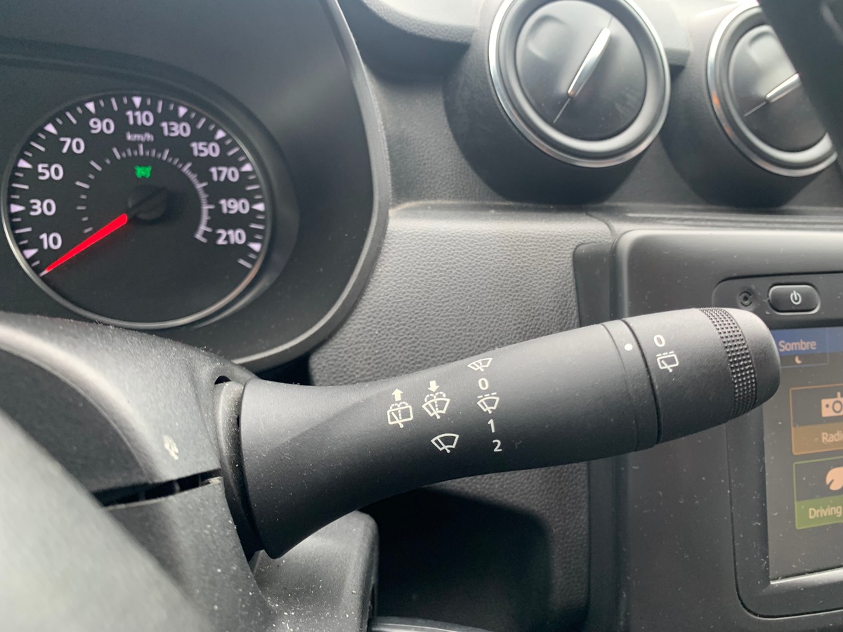 Dacia Duster 130 ch | Techroad | GPS | Régulateur de vitesse | Caméra de recul | Roue de secours