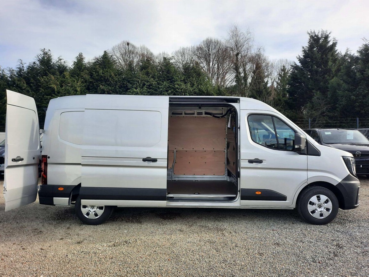 RENAULT Master 3.5 L3H2 2.0 BLUEDCI 130CH M6 EXTRA