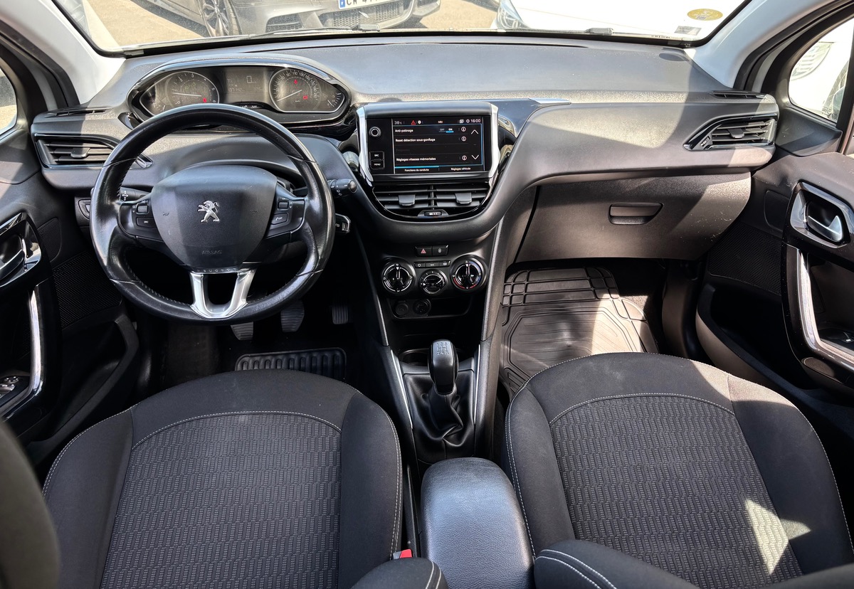 Peugeot 208 Société 1.6 hdi 75 BVM5