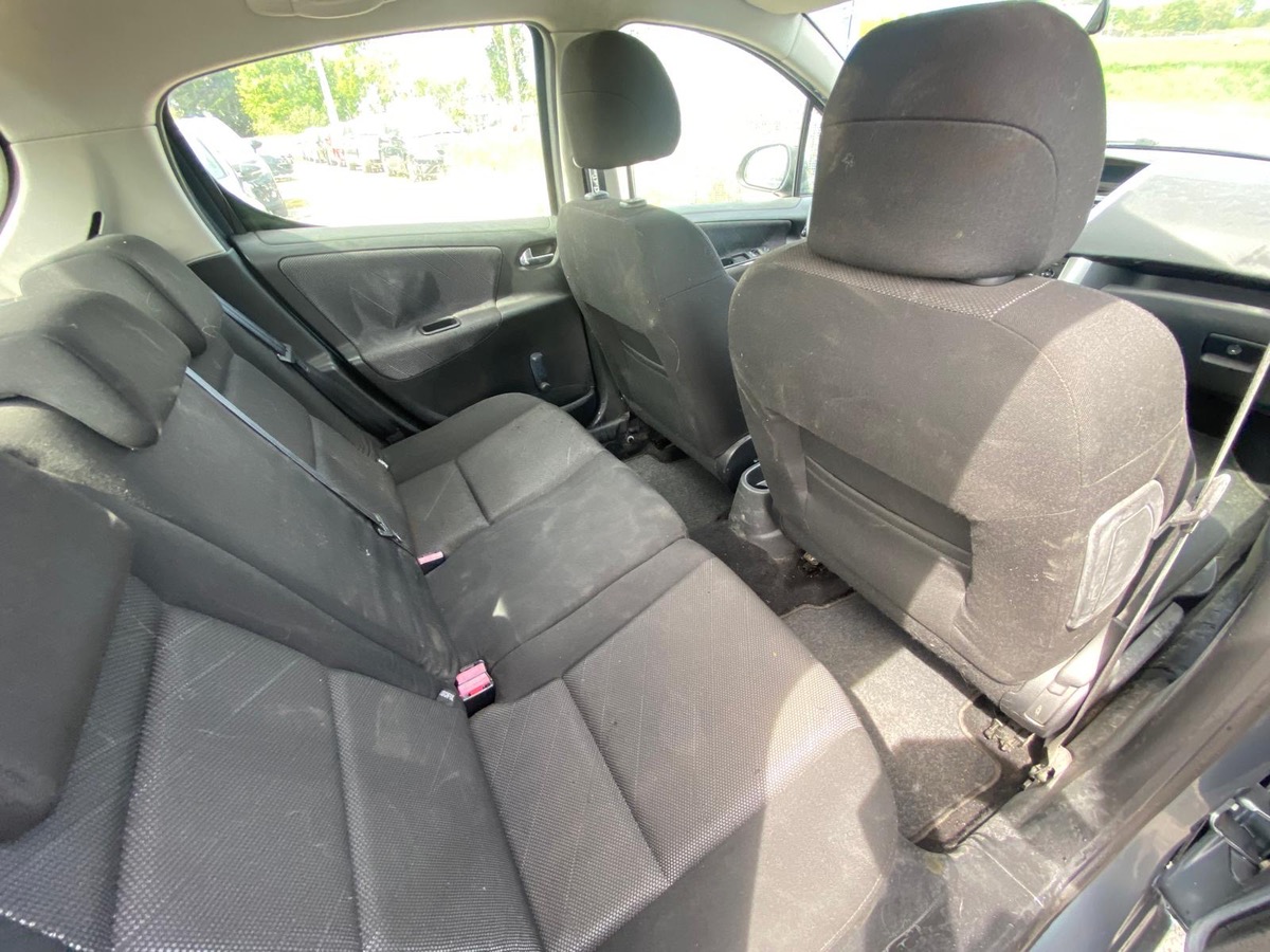 Peugeot 207 1.6 hdi 90cv 1ere main 244055km
