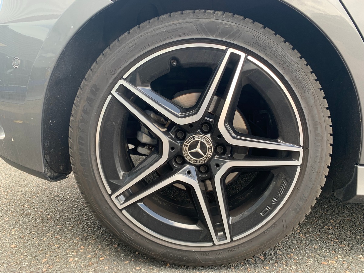 Mercedes-Benz Classe A 150 ch | Amg Line | Eclairage d'ambiance | Siéges chauffants | Caméra recul
