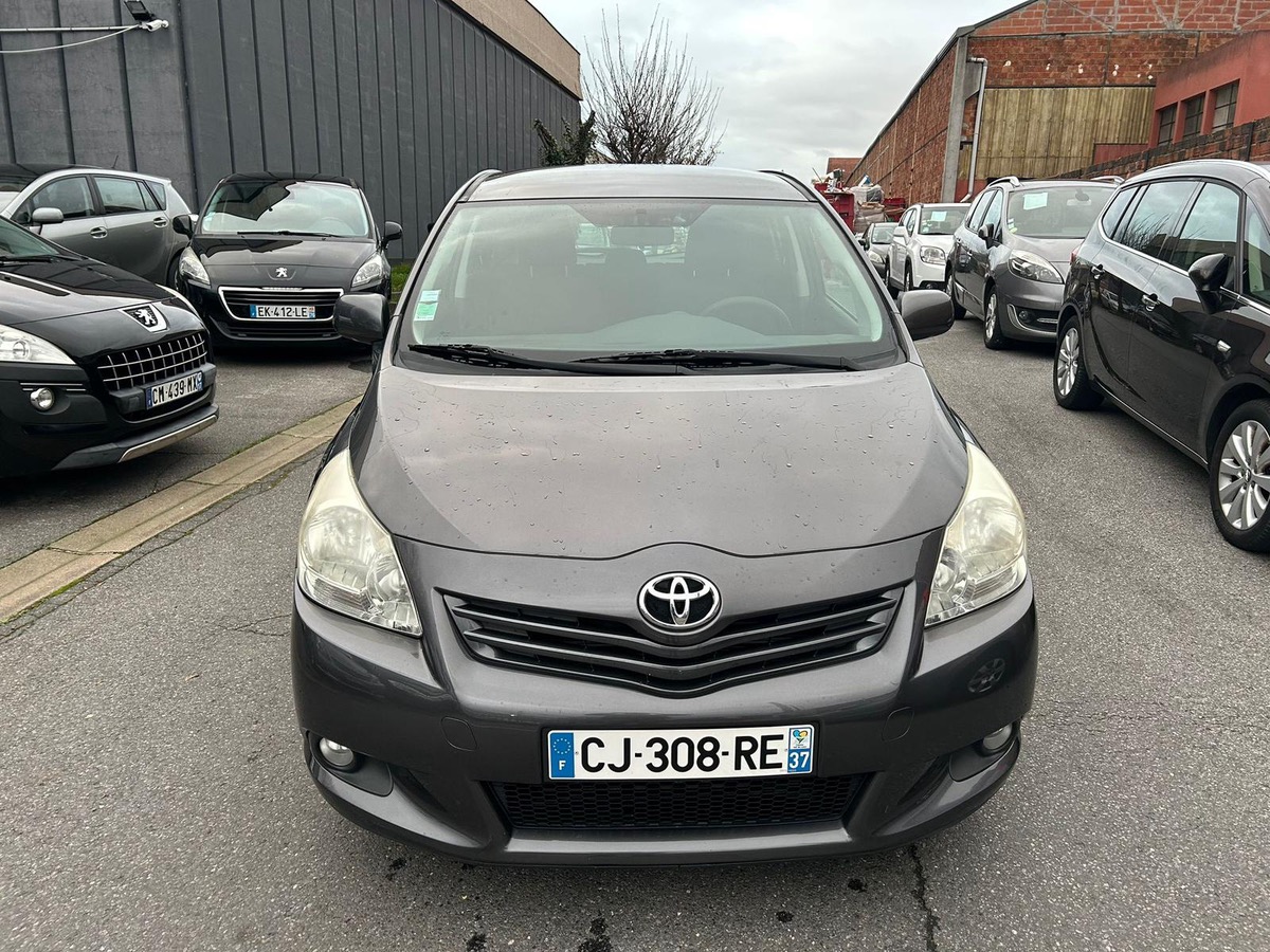 Toyota Verso 2.0 D-4D 126 CV 7 place 4XCBL