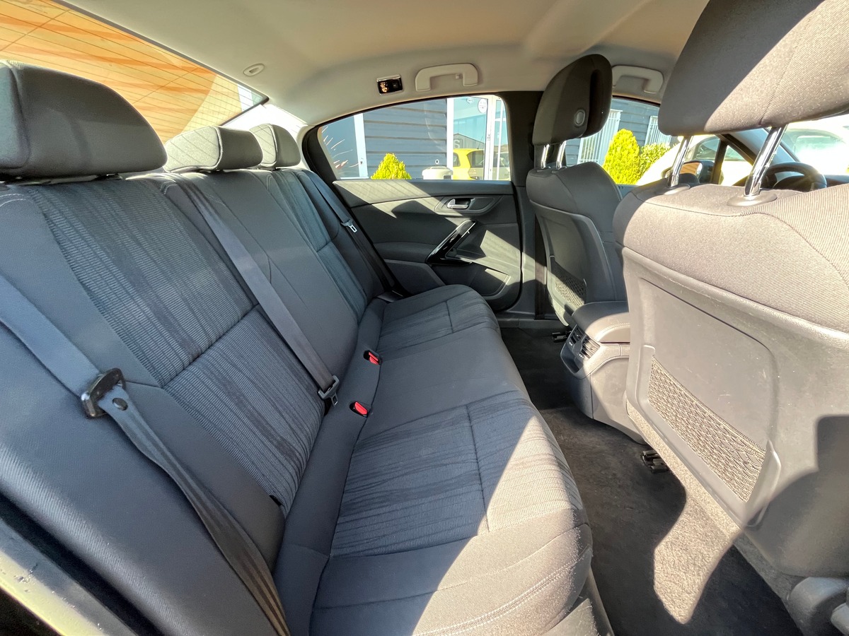 Peugeot 508 1.6 HDi 115 CH