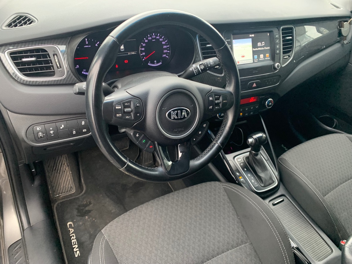 Kia Carens 141 ch | PREMIUM | 7 Places | Phase 2 | Attelage| Toit ouvrant | Caméra de recul | Jantes