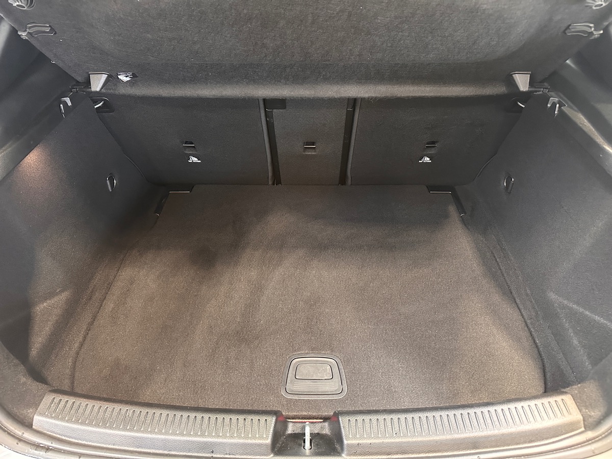 Mercedes-Benz Classe A 200 D AMG LINE - TOIT OUVRANT / GARANTIE MERCEDES 24 MOIS