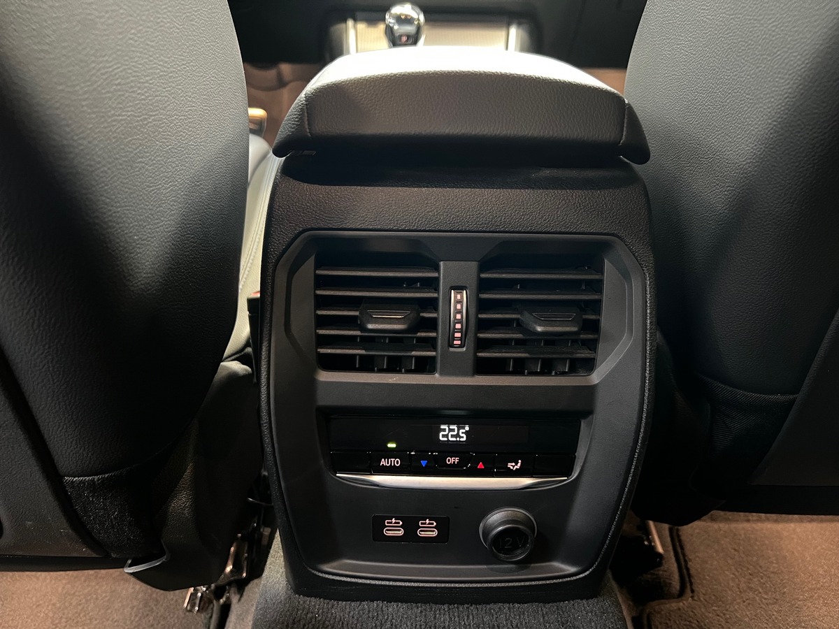 Bmw Série 3 (G21) TOURING 330D XDRIVE 265 BVA8 M SPORT PORTIMAO BLAU + ATTELAGE