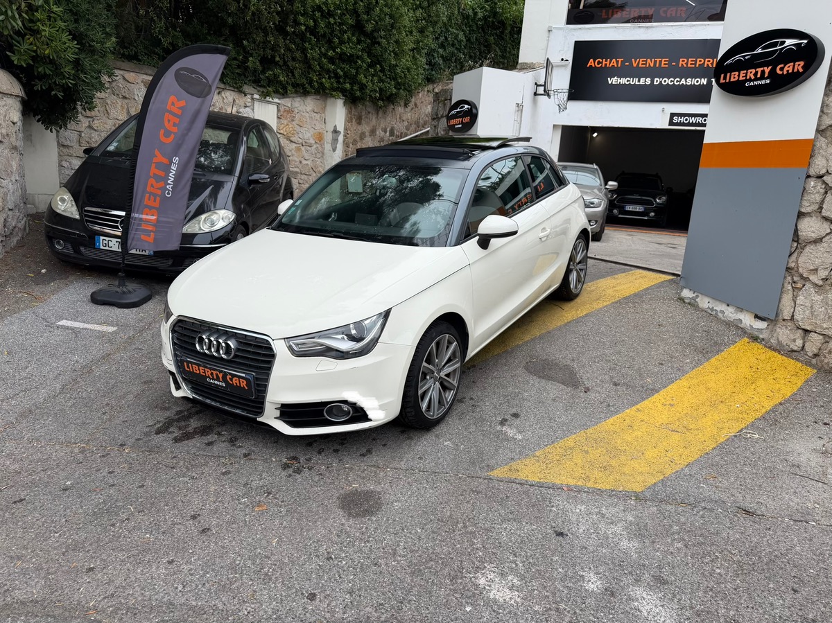 Audi A1 1.4 TFSI 122 CV / 1er Main /Toit Ouvrant/ KM Réel / S-Tronic7 /Ambition Luxe