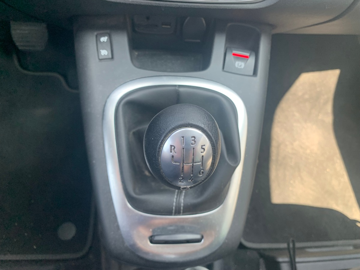 RENAULT Grand Scenic 130 chevaux | BOSE | 7 Places | Caméra de recul | Régulateur de vitesse | GPS