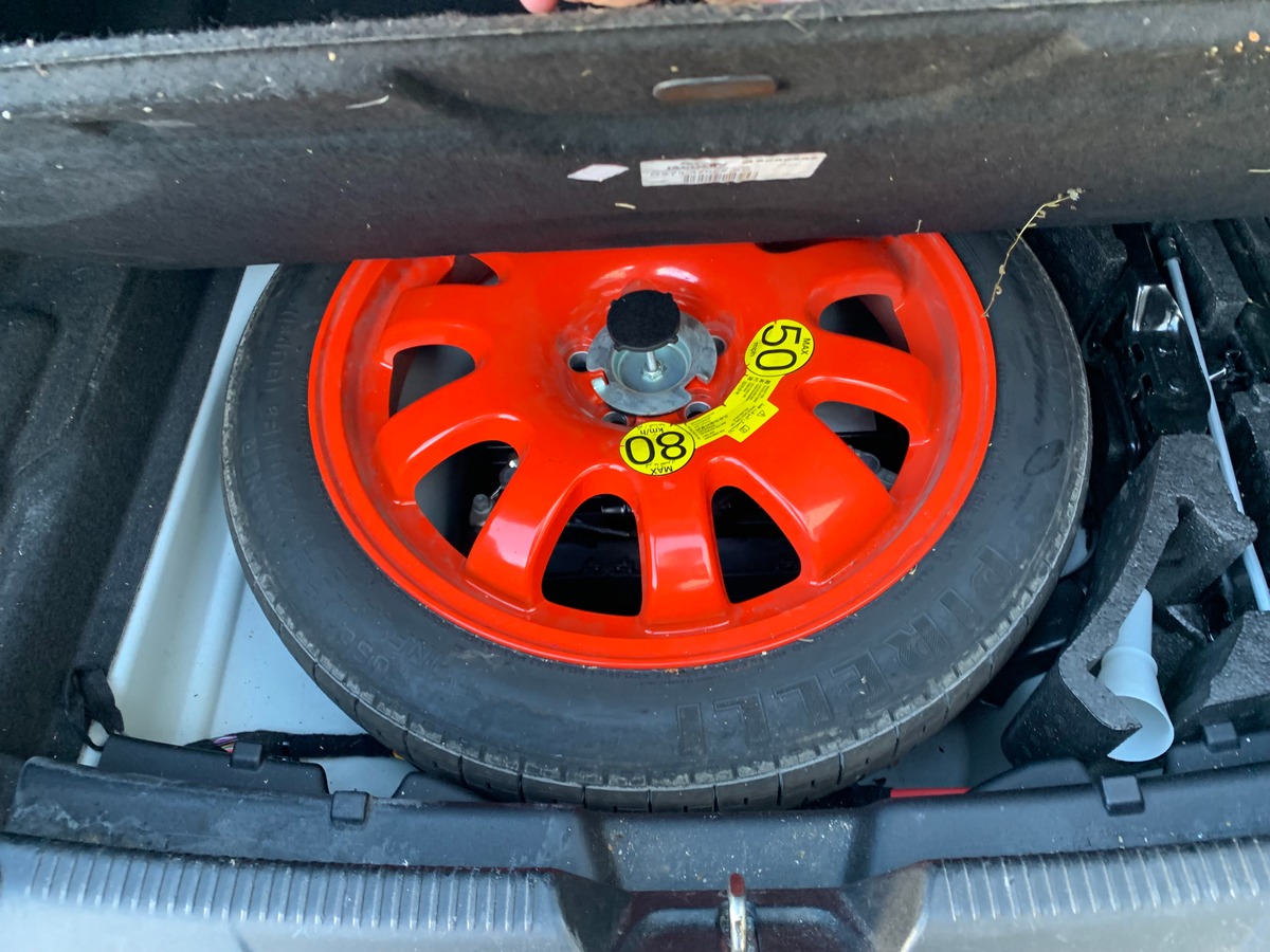 Jaguar XE 180 ch | Intérieur cuir | Toit ouvrant | Caméra de recul | GPS | Bluetooth