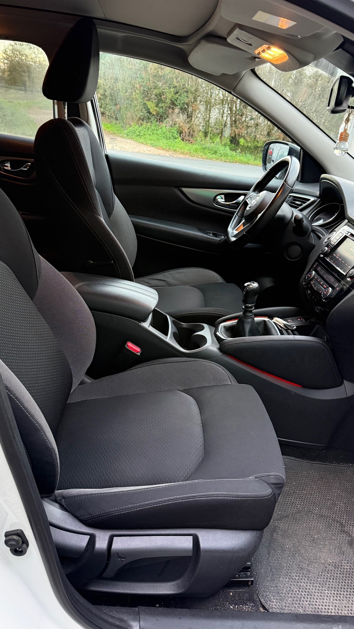 Nissan Qashqai II Phase 2 1.3 DIG-T 16V 2WD S&S 140 cv 96 400 kms 07/2019