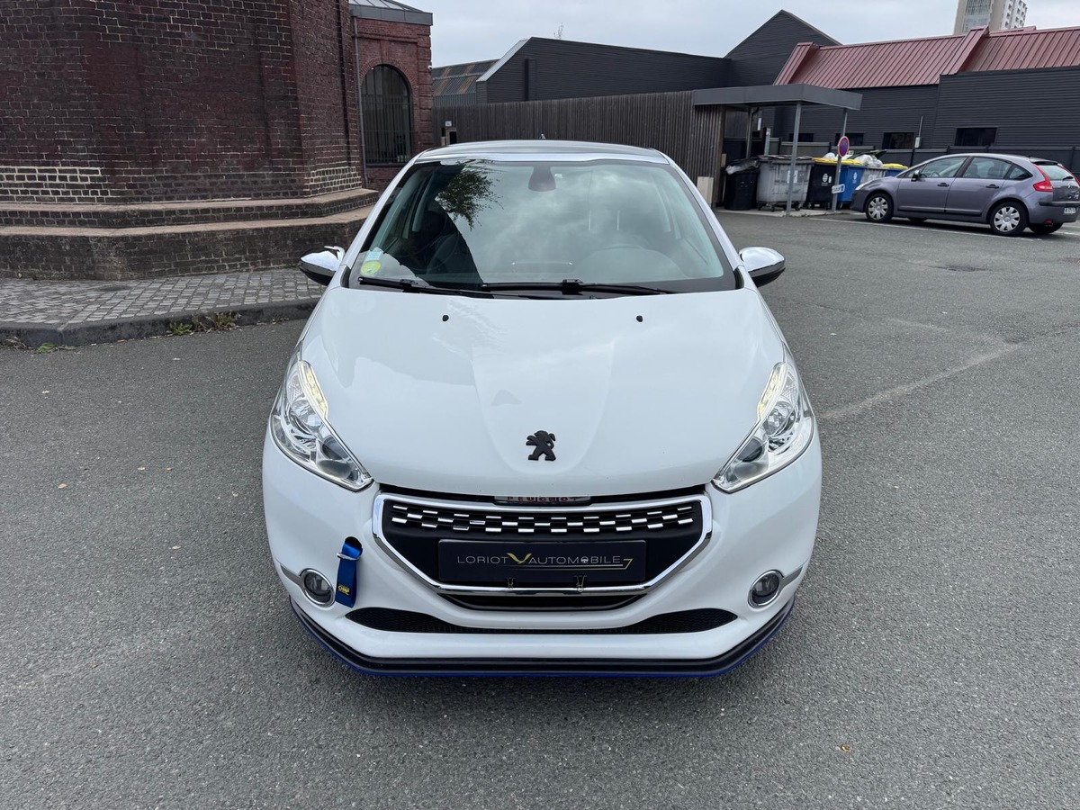 Peugeot 208 1.6 e-HDi 115cv Allure - Garantie